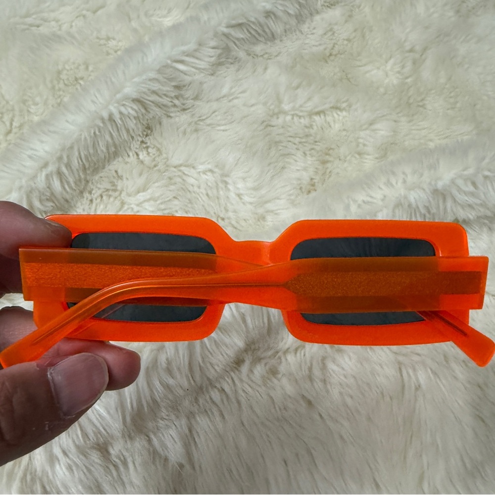 CHIMI
Neon Hazard Rectangular Sunglasses In Orange - Picture 3 of 6
